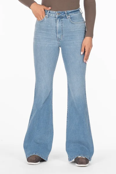 شلوار جین آبی تیره برفکی Boot cut فلکس  قد 110 زنانه